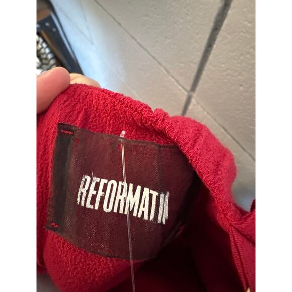 Women's Reformation Rena Off the Shoulder Dress in Cranberry size 0 Mobwife - Picture 5 of 6